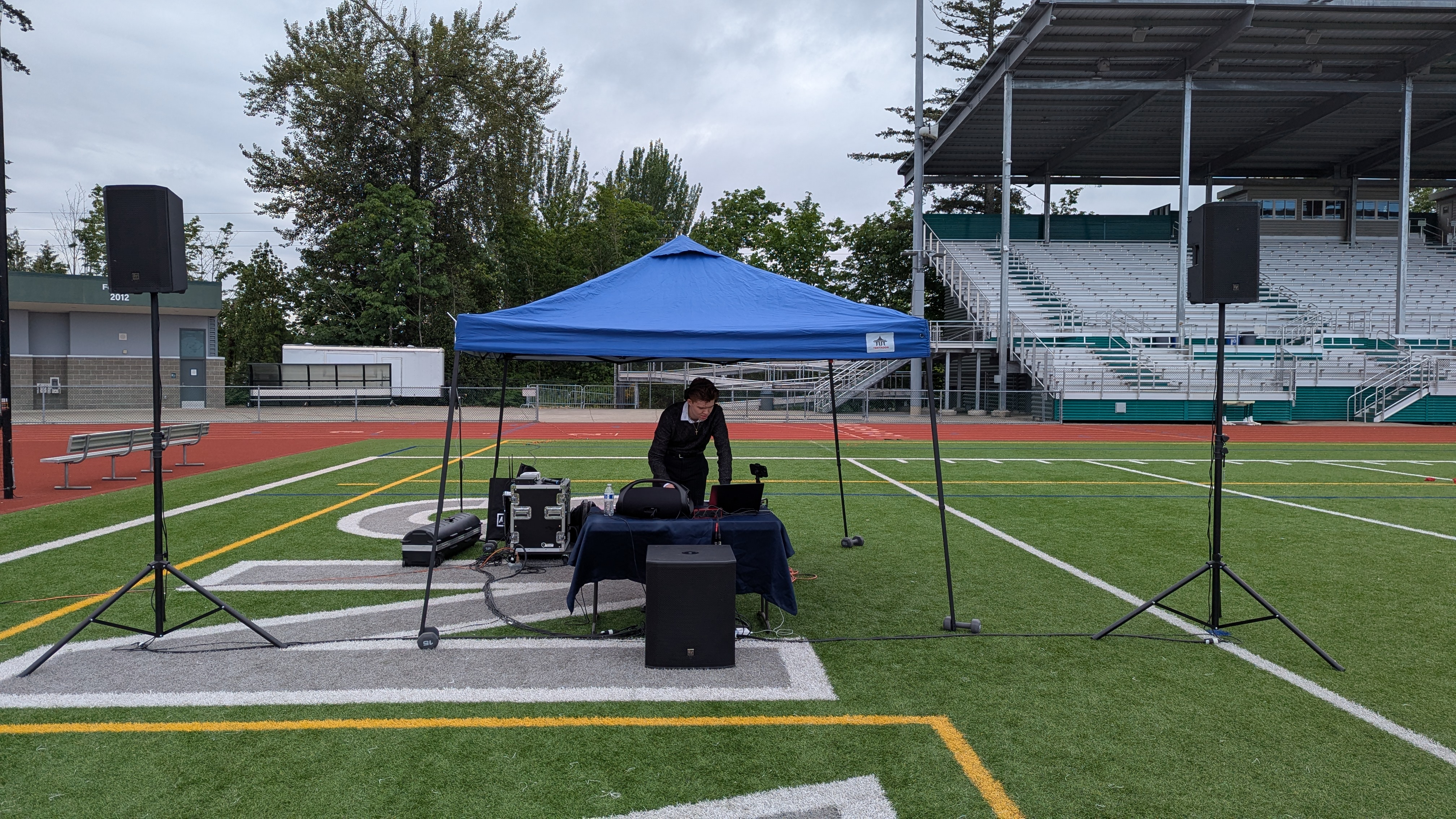 Outdoor Event With DJ - image 2